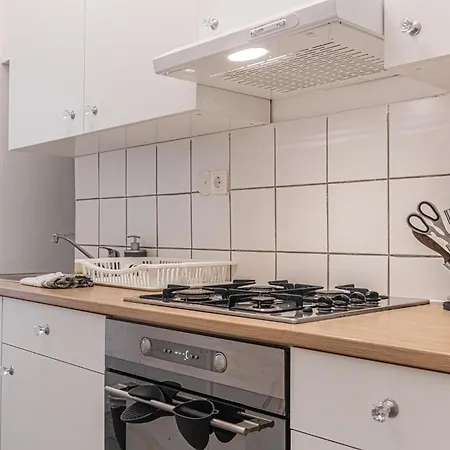 Charming 2Br Apt With Central Location In Vienna Exterior photo
