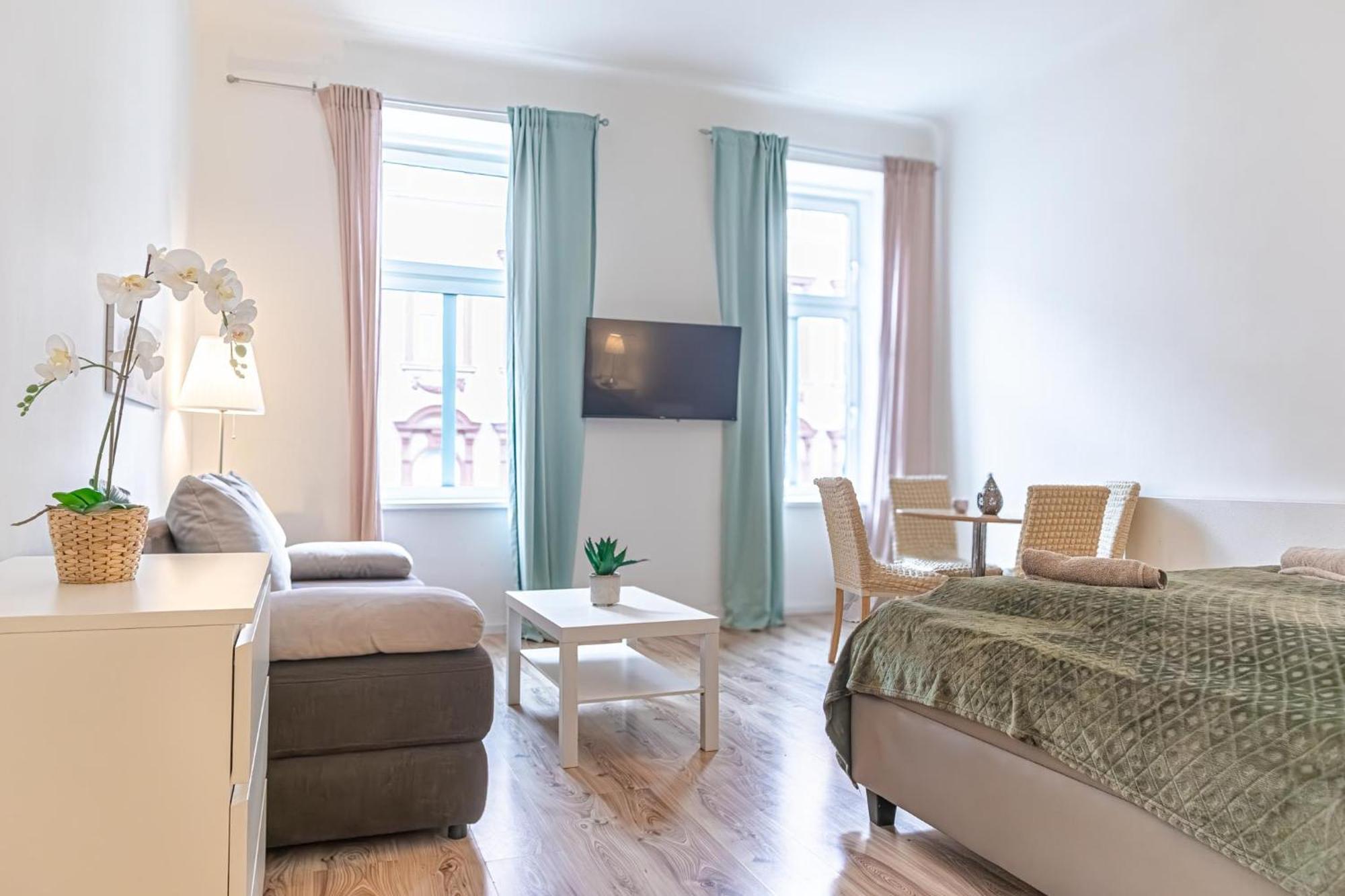 Charming 2br With Location In Apartament *