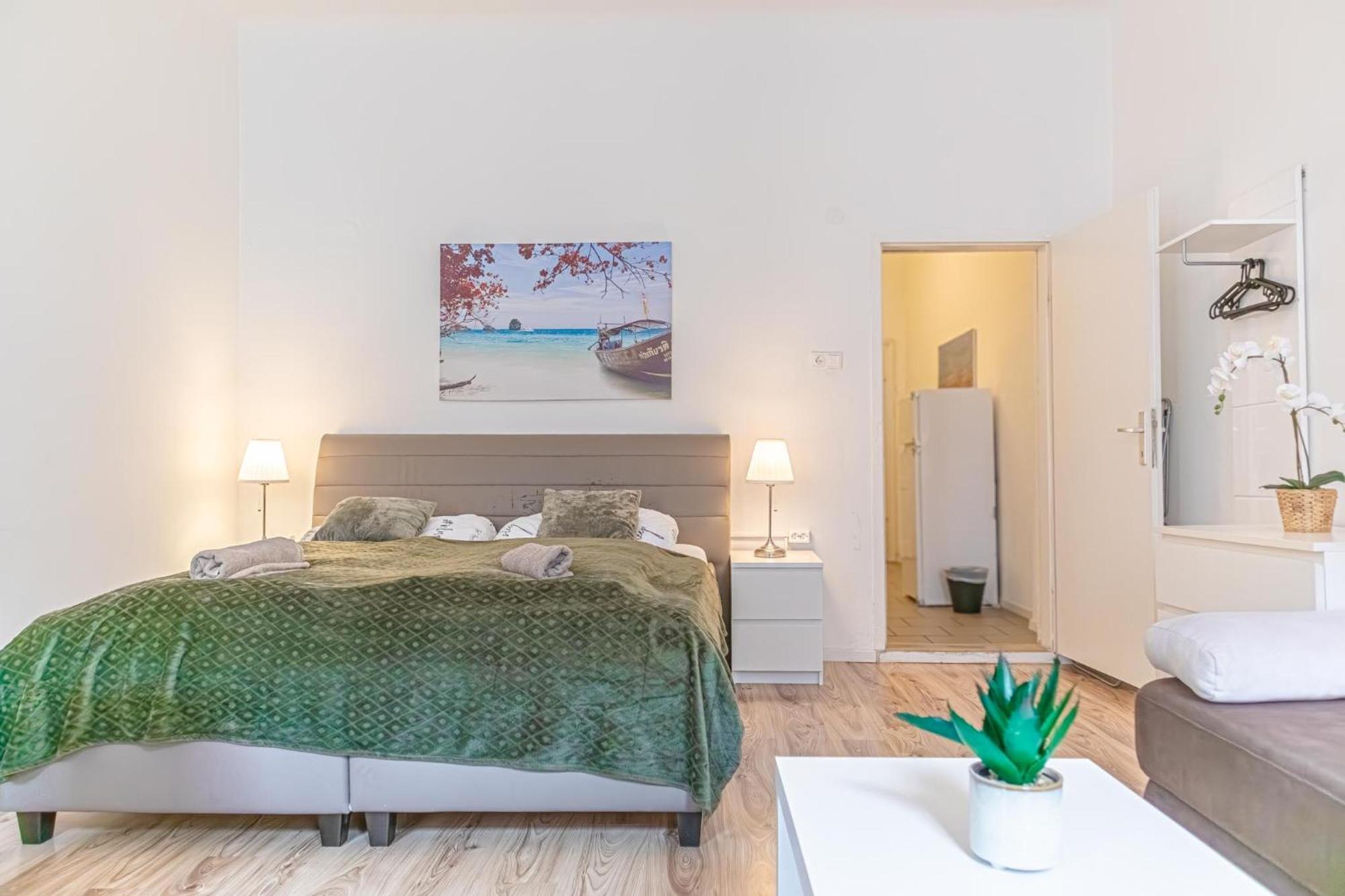 Charming 2br With Location In Apartament
