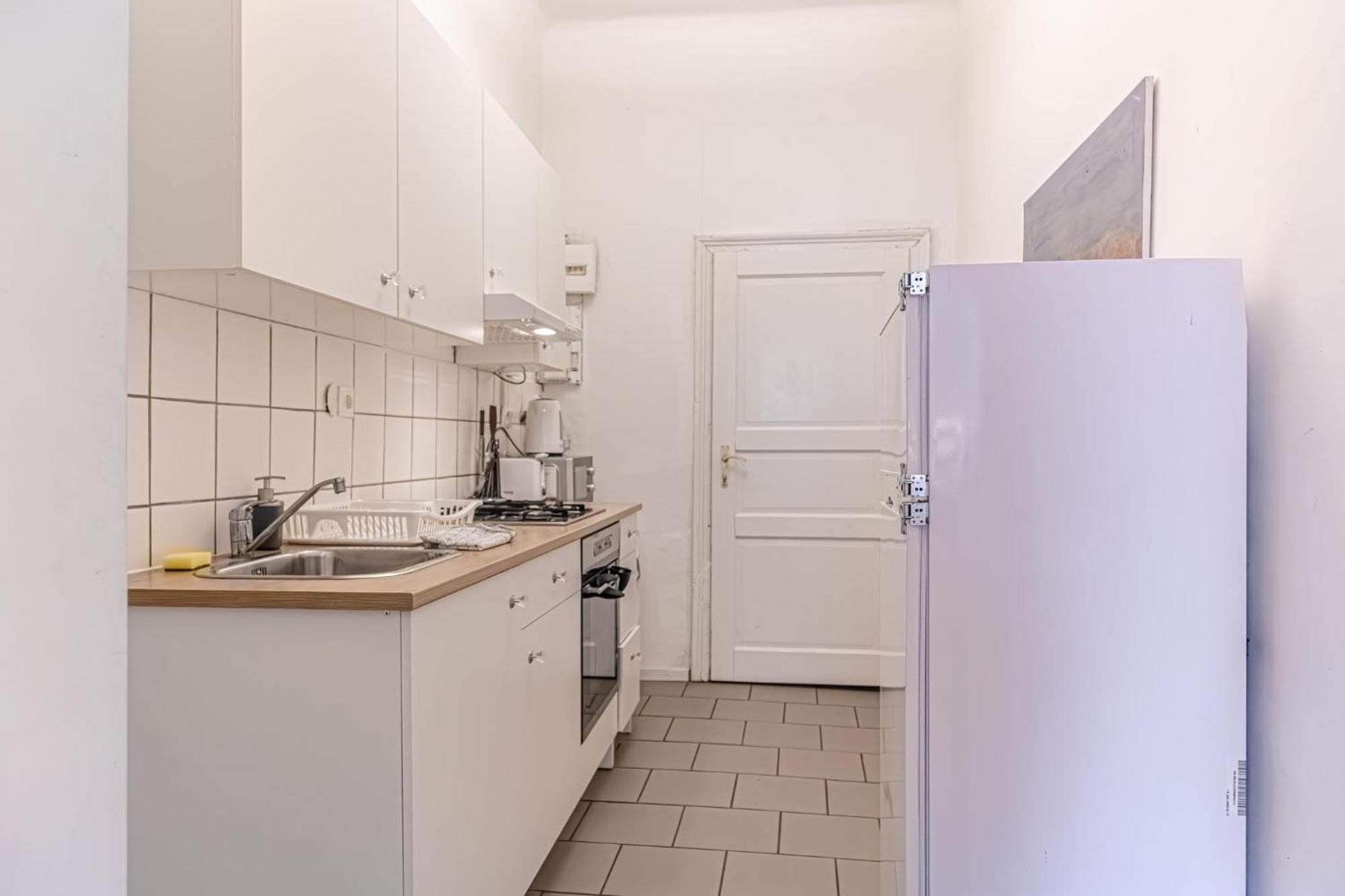 Charming 2br With Location In Apartament